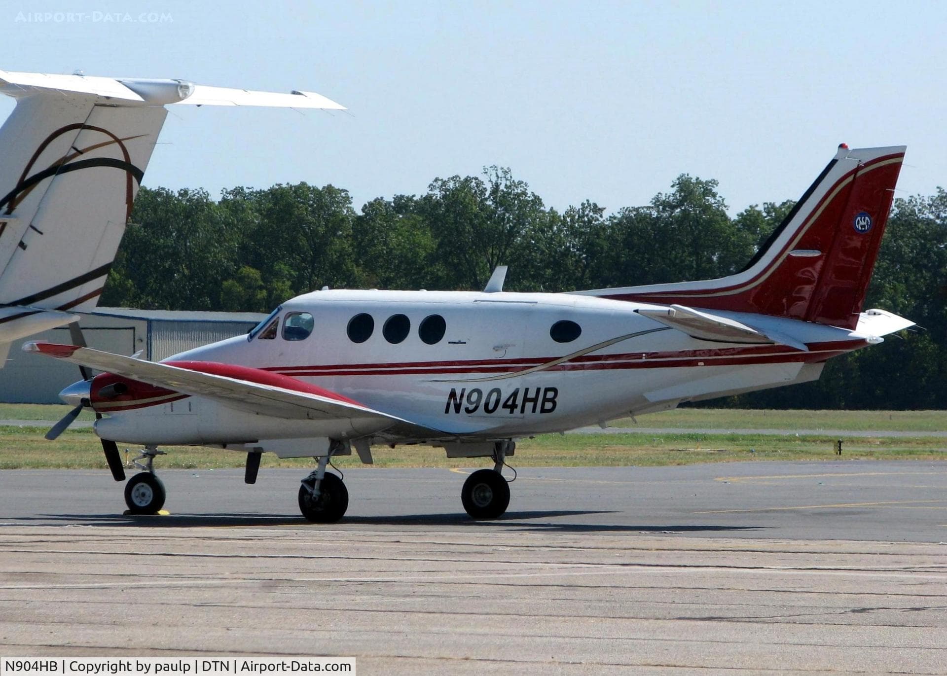 N904HB