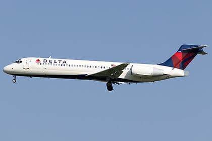 N906AT