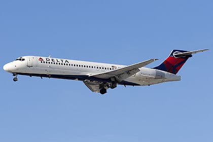 N985AT